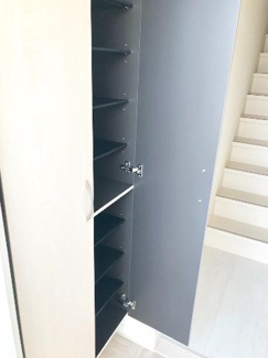 【玄関】 | ハイツローリエ | シューズボックス
