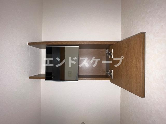 プチ　グレースの収納|トイレ収納棚
高崎、前橋のお部屋探しはエンドスケープまで！お客様の理想お聞かせ下さい♪