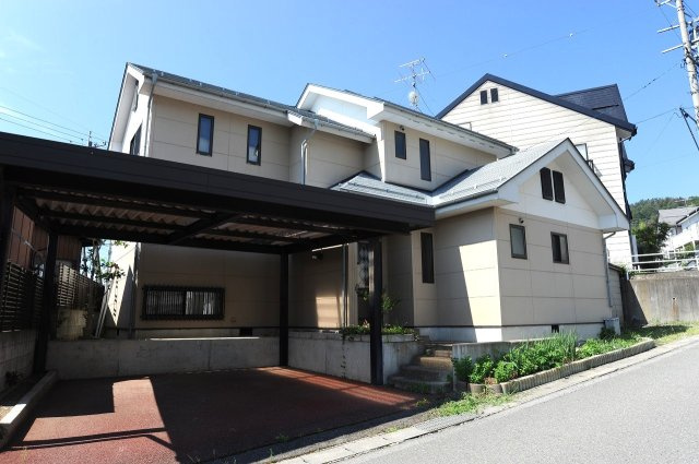 安茂里小市3丁目　中古住宅の外観