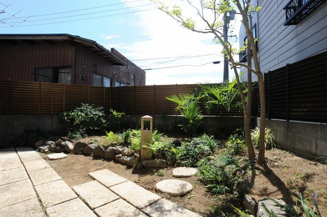 安茂里小市3丁目　中古住宅の庭