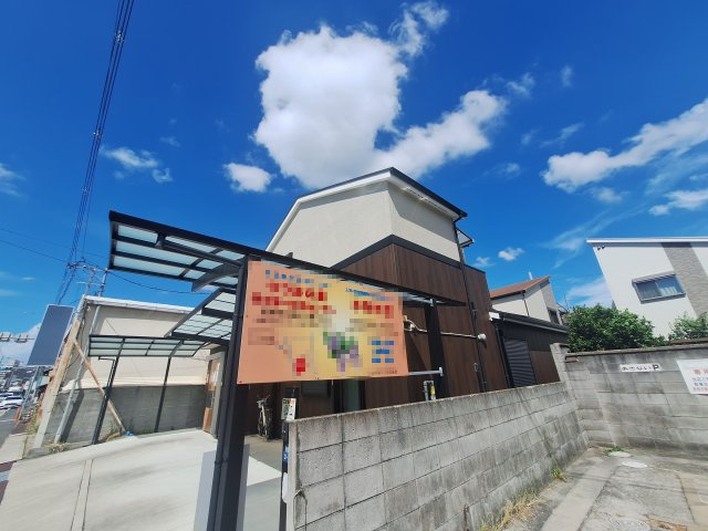 柏原市本郷貸店舗の外観