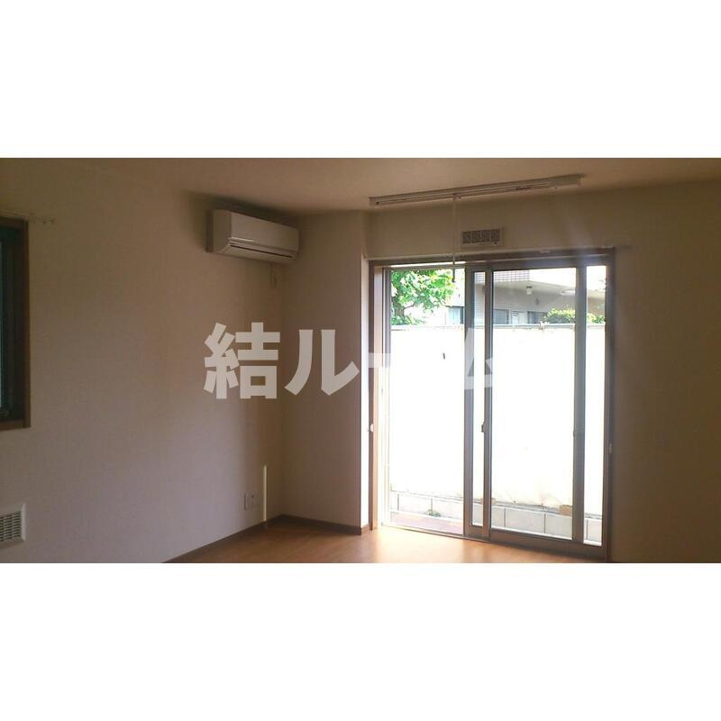 練馬区北町１丁目のアパートの居間・リビング