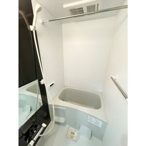 CRASTINE東味鋺3丁目の浴室