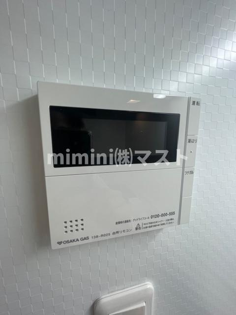 クロスレジデンス大阪新町のエントランス