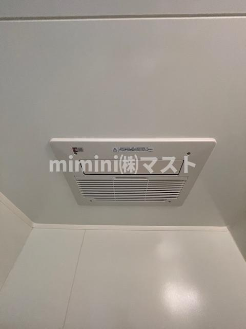 クロスレジデンス大阪新町の外観