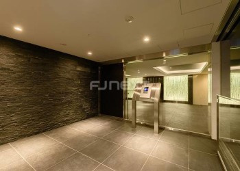 板橋区上板橋１丁目の賃貸マンションのエントランス