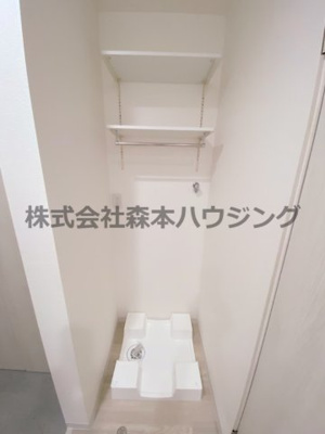 【設備】 | 　スリール萱島東 | 室内洗濯機置き場です