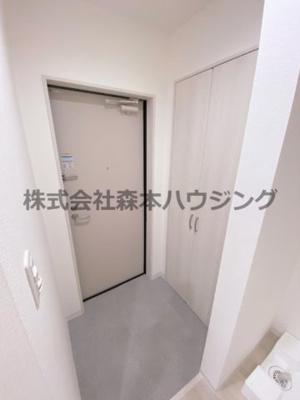 【玄関】 | 　スリール萱島東 | ゆったりとした玄関です