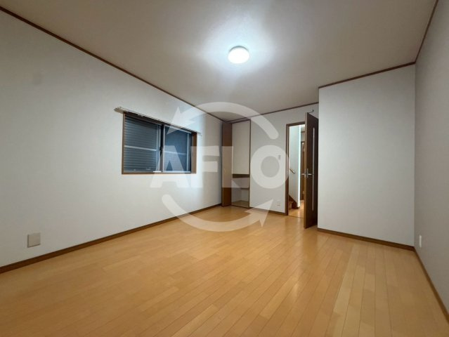 鶴橋一戸建の洋室|鶴橋一戸建　洋室