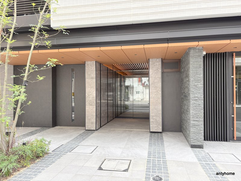 CREATIF堂島　仲介手数料無料のエントランス