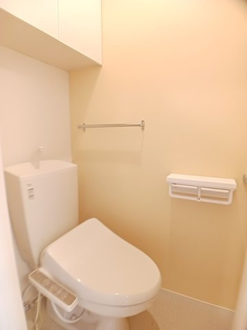 アメジスト　ガーデンのトイレ|落ち着いた色調のトイレです