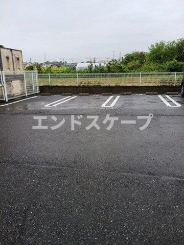 ウィングスＢの駐車場|高崎、前橋のお部屋探しはエンドスケープまで！お客様の理想お聞かせ下さい♪