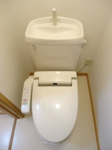 メゾン・イリーデＡのトイレ|トイレもきれいです