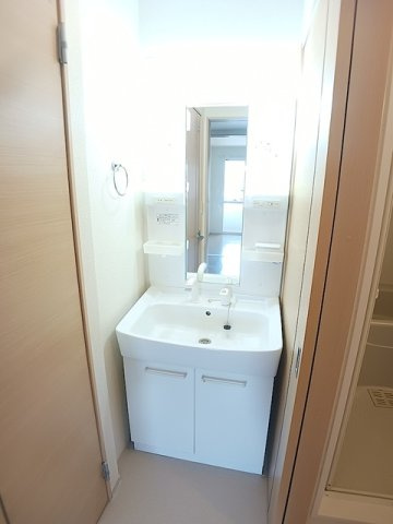 クラシオンαの洗面所|忙しい朝には欠かせない洗面所です
