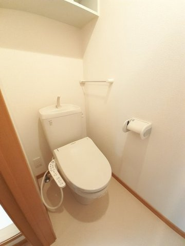 リュミエール学校町のトイレ|シンプルで使いやすいトイレです