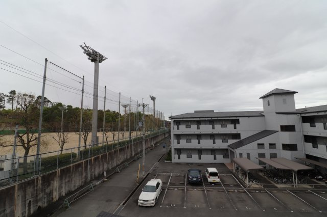 ラミュール北春日丘の周辺
