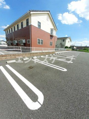 Ａｍａｚｉｎｇ　ＳｑｕａｒｅＤの駐車場|高崎、前橋のお部屋探しはエンドスケープまで！お客様の理想お聞かせ下さい♪