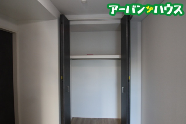 サーパスフォーシア大供の収納