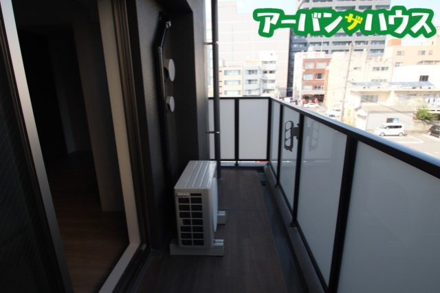 サーパスフォーシア大供のバルコニー