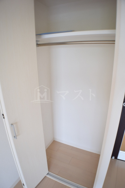 エスリード阿波座シティウエストの収納