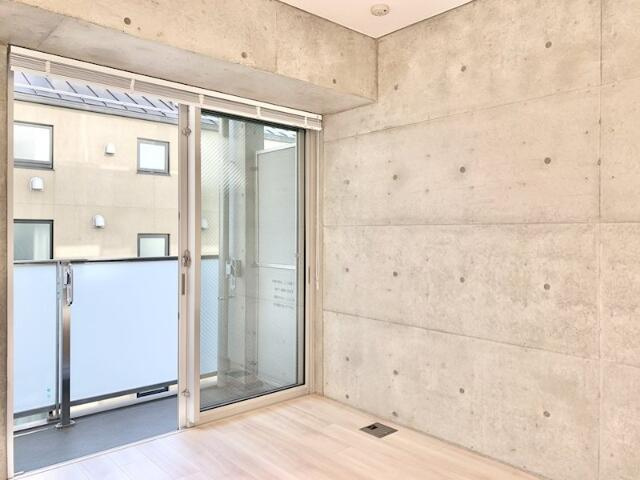 ＺＯＯＭ渋谷神山町の洋室|明るい洋室です