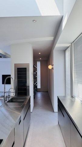 Private Retreat in Kamakura.週末は稲村ガ崎に帰るの居間・リビング