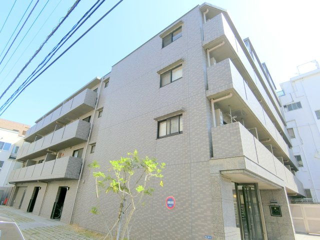 ルーブル多摩川七番館の外観