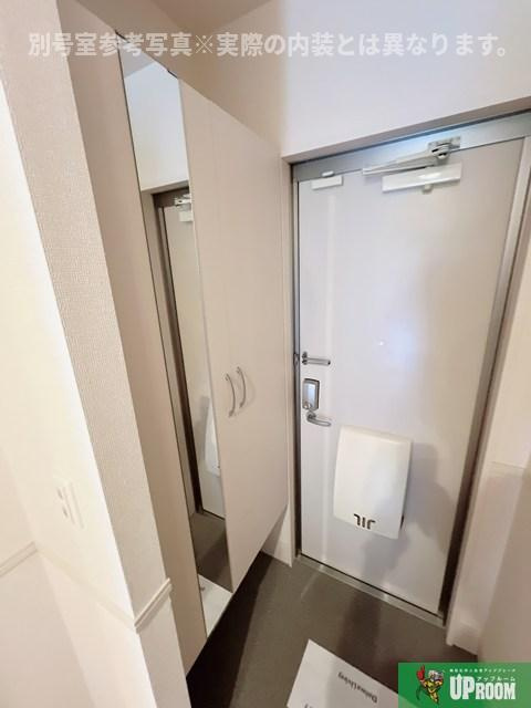 シャンベルタンの玄関