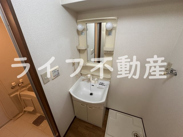プレジール加納の独立洗面台|使いやすい独立洗面台です