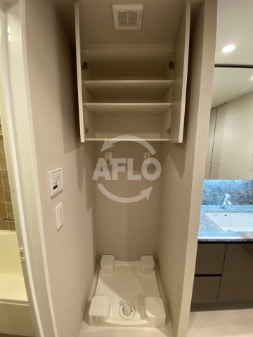 ザ・セントラルマークタワーの洗面所|ザ・セントラルマークタワー　洗濯機置き場
