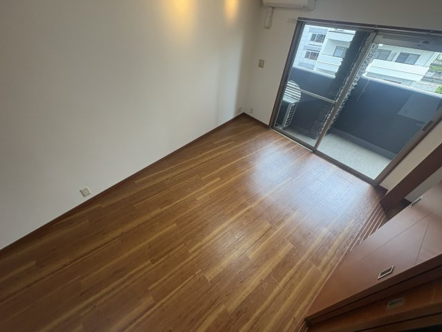 フォレステージュ江坂公園の居間・リビング