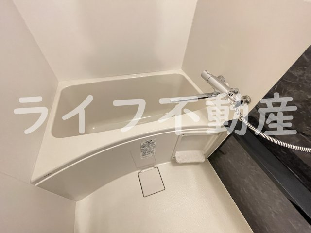 エスリード大阪CENTRAL　AVENUEの浴室|コンパクトで使いやすいお風呂です