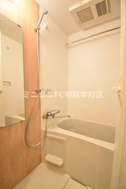 大阪市中央区北久宝寺町１丁目の賃貸マンションの浴室