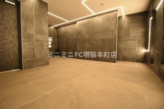大阪市中央区北久宝寺町１丁目の賃貸マンションのロビー