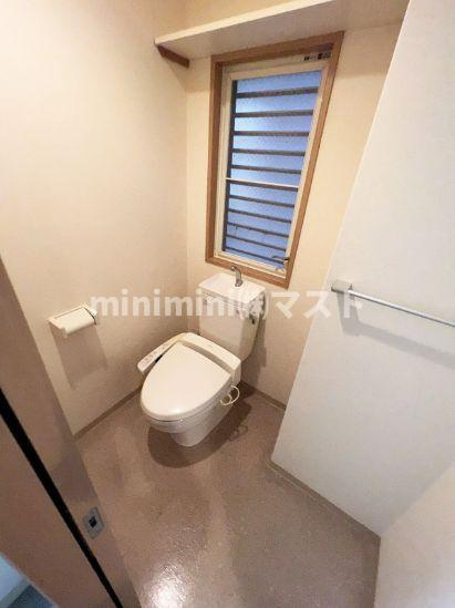 大阪市中央区島之内２丁目の賃貸マンションのトイレ