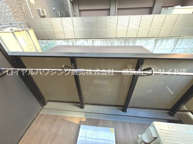 【バルコニー】