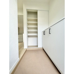 中山荘園ＬＯＨＡＵＳ２の収納