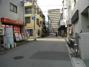 サザンビラの周辺