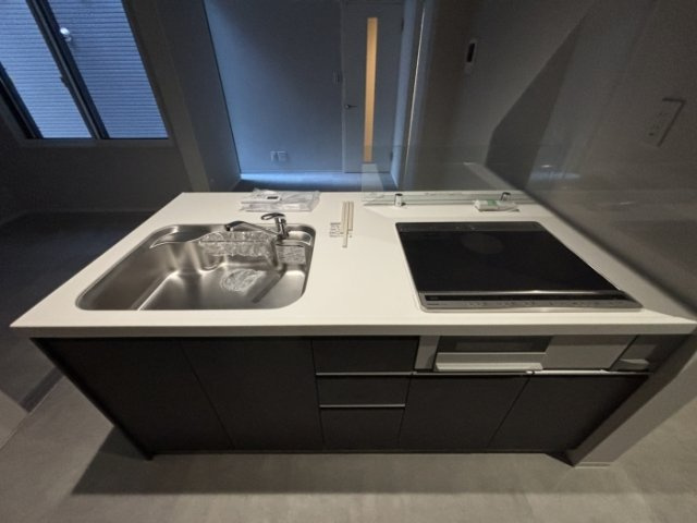 神戸市中央区脇浜町３丁目のアパートのキッチン