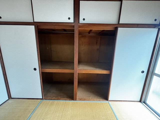 神戸市灘区新在家南町４丁目の賃貸マンションの収納