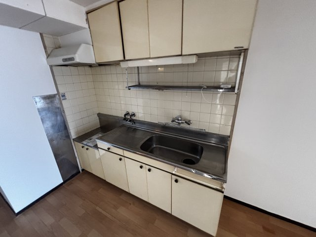 神戸市灘区新在家南町４丁目の賃貸マンションのキッチン