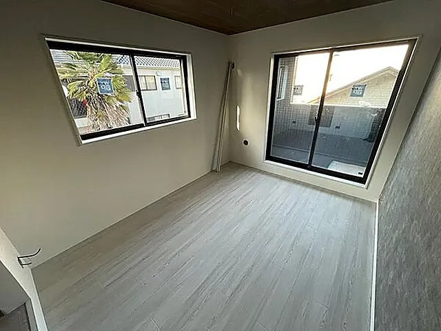 神戸市東灘区深江南町４丁目のアパートの居間・リビング