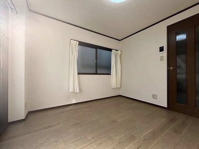 神戸市中央区中山手通２丁目の賃貸マンションの居間・リビング