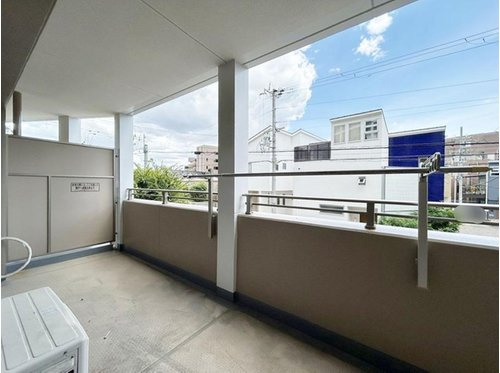 芦屋市大東町の賃貸マンションのバルコニー