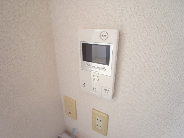 西宮市柳本町の賃貸マンションのセキュリティ