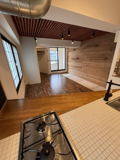 芦屋市大桝町の賃貸マンションの居間・リビング