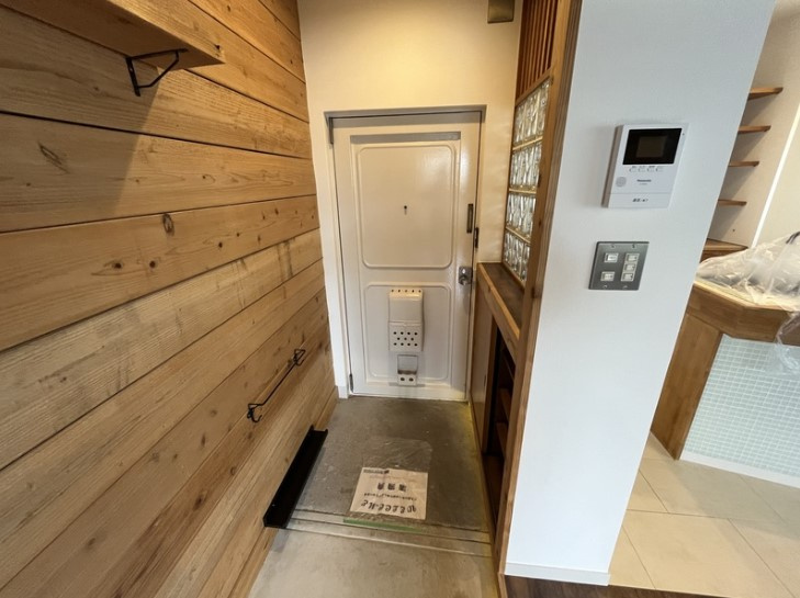 芦屋市大桝町の賃貸マンションの玄関