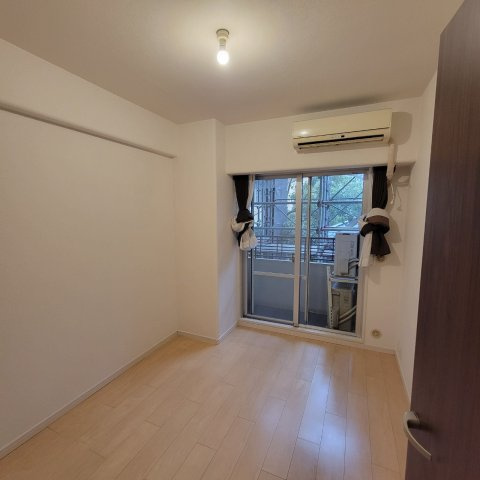 芦屋市浜町の賃貸マンションの居間・リビング