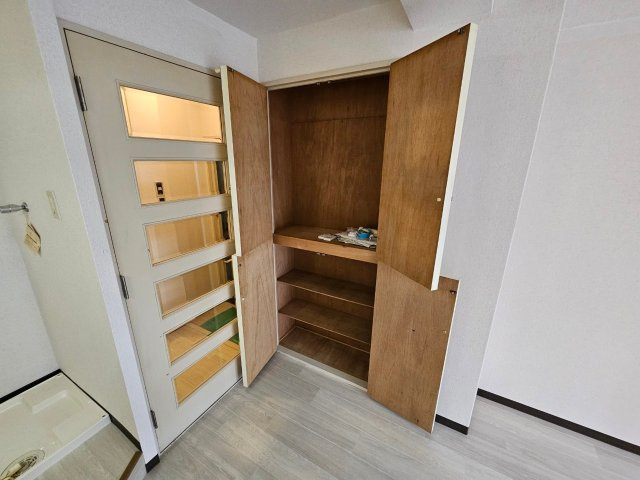 神戸市灘区福住通５丁目の賃貸マンションの収納
