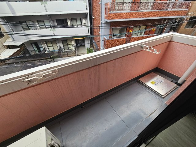神戸市灘区福住通５丁目の賃貸マンションのバルコニー